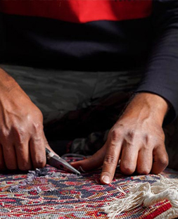رفو گری قالی در قالیشویی آنلاین قم  